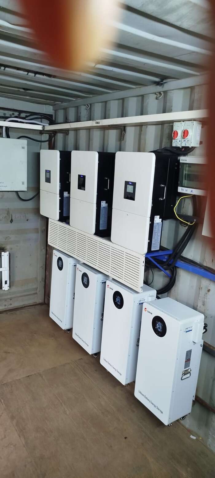 Solar battery bank in a container installation